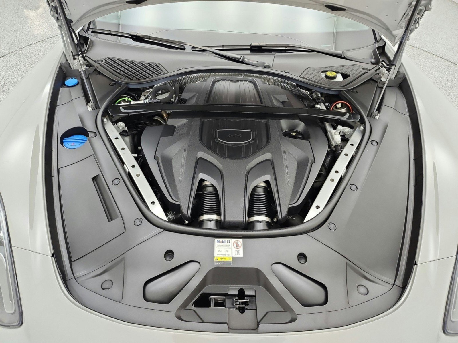 Used 2023 Porsche Panamera Platinum Edition RWD image 17