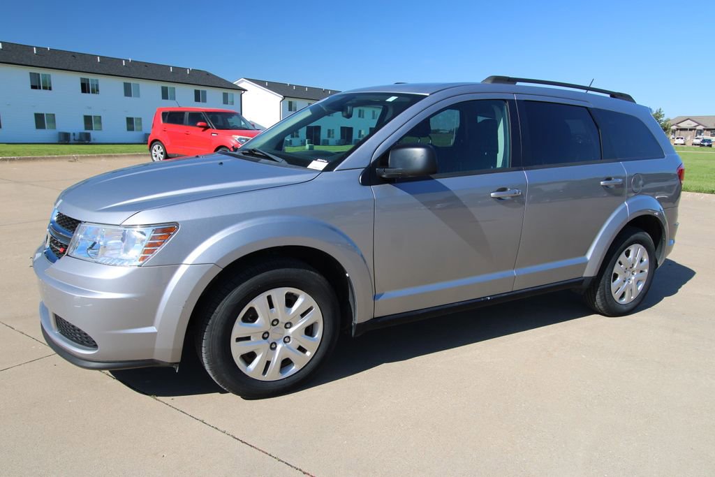 Used 2018 Dodge Journey SE FWD image 17