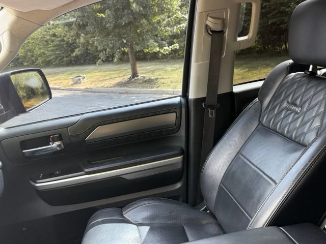 Used 2017 Toyota Tundra 4x4 CrewMax image 25