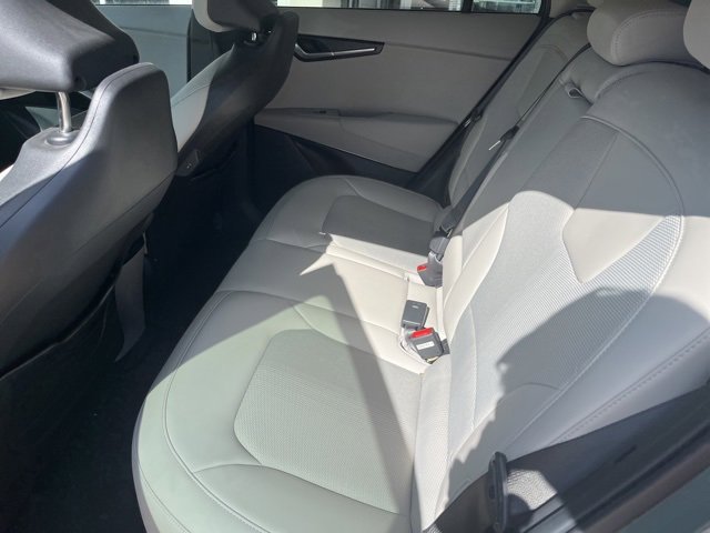Used 2023 Kia Niro Wind image 10