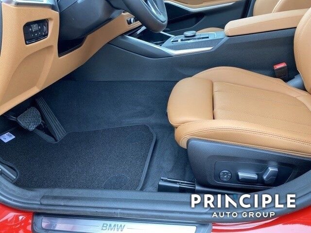 New 2023 BMW 330i Sedan w/ Convenience Package image 26