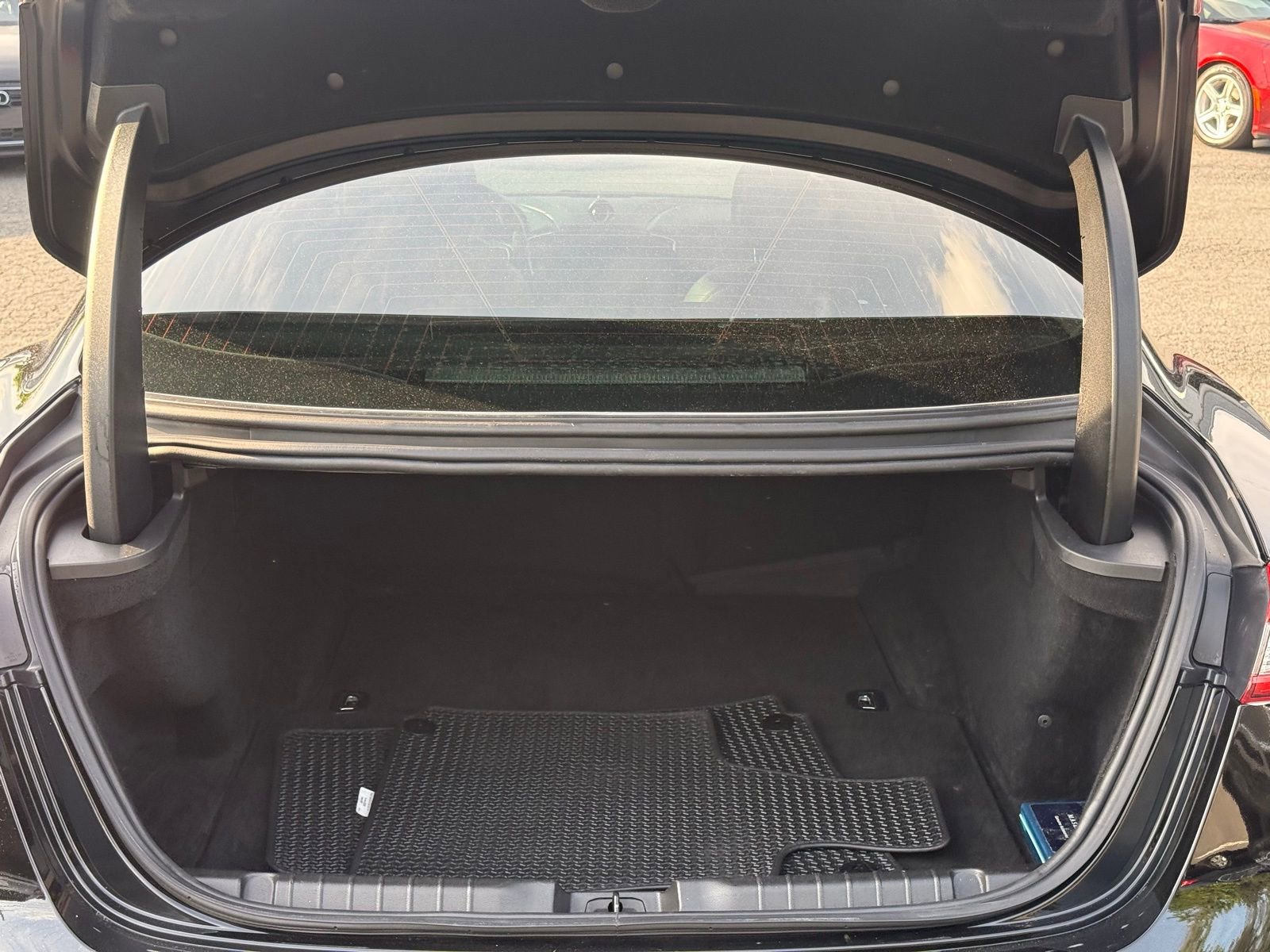 Used 2018 Maserati Ghibli RWD image 12