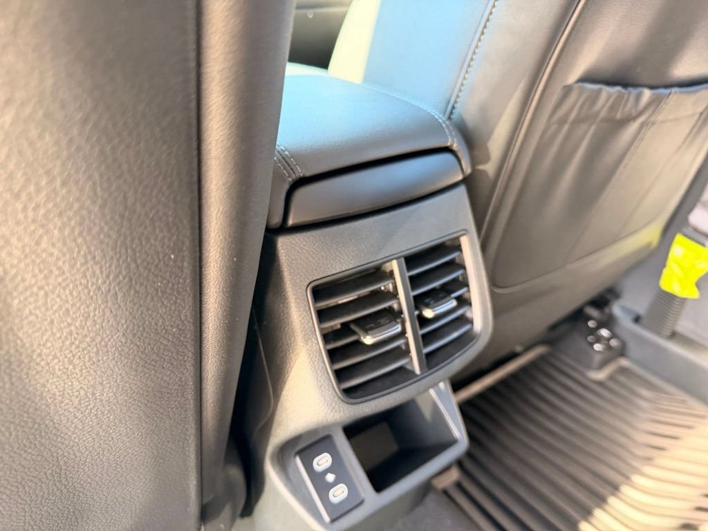 New 2026 Kia Seltos SX AWD/4WD image 23