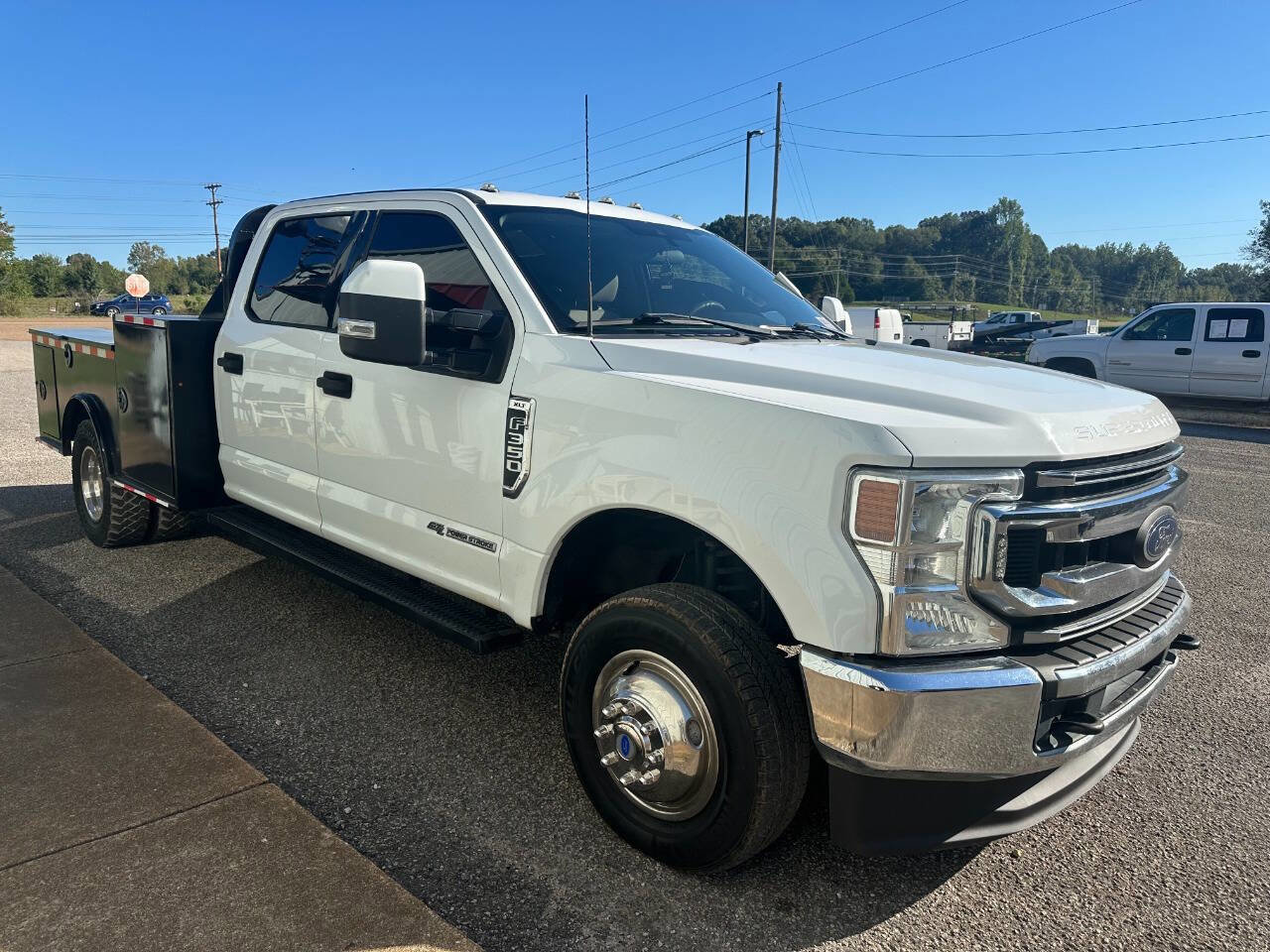 Used 2022 Ford F350 XLT image 5