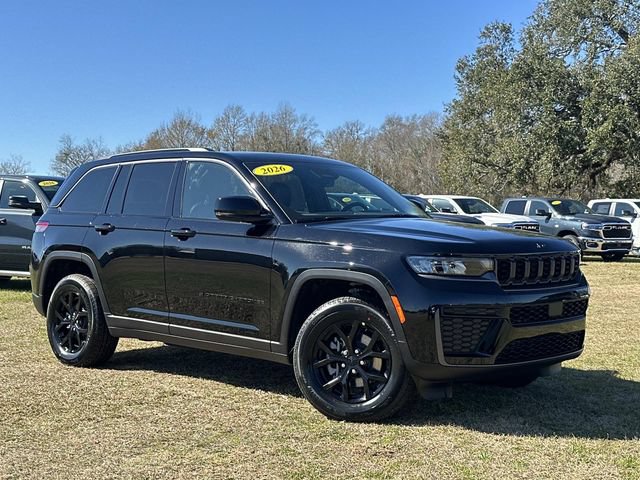 New 2026 Jeep Grand Cherokee Altitude AWD/4WD image 11