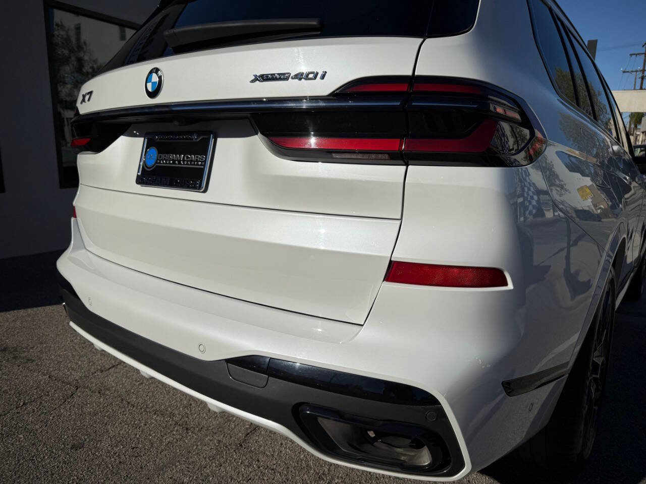 Used 2023 BMW X7 xDrive40i w/ Executive Package image 19