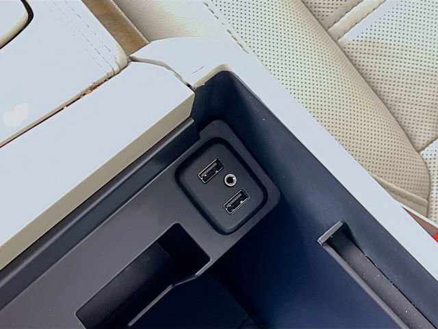 Used 2020 GMC Yukon Denali w/ Denali Ultimate Package AWD/4WD image 37