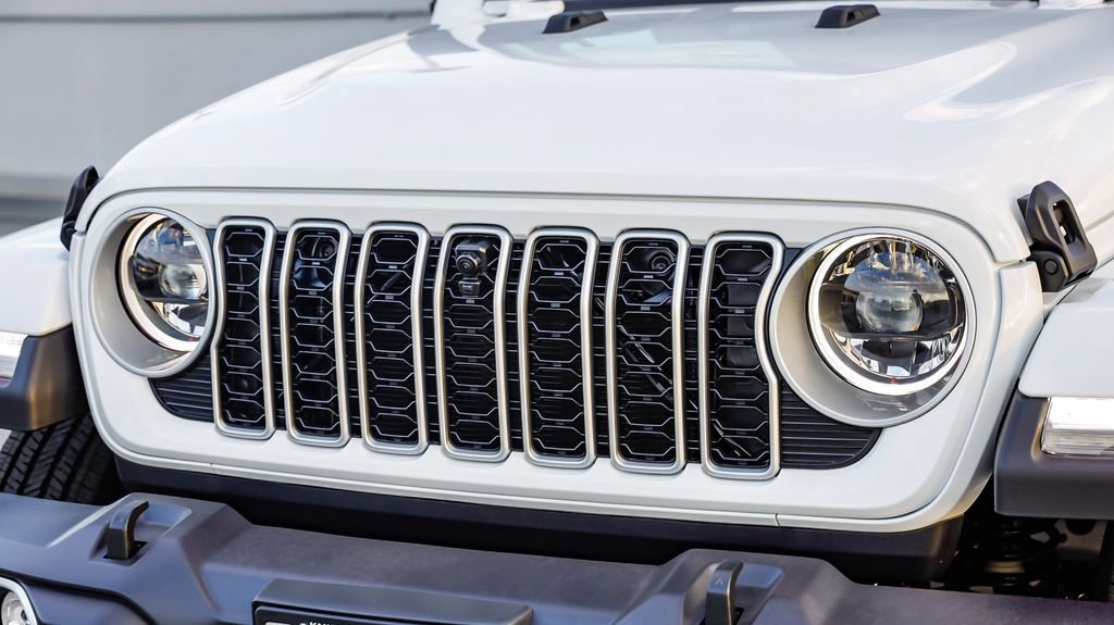 New 2025 Jeep Wrangler Sahara image 6