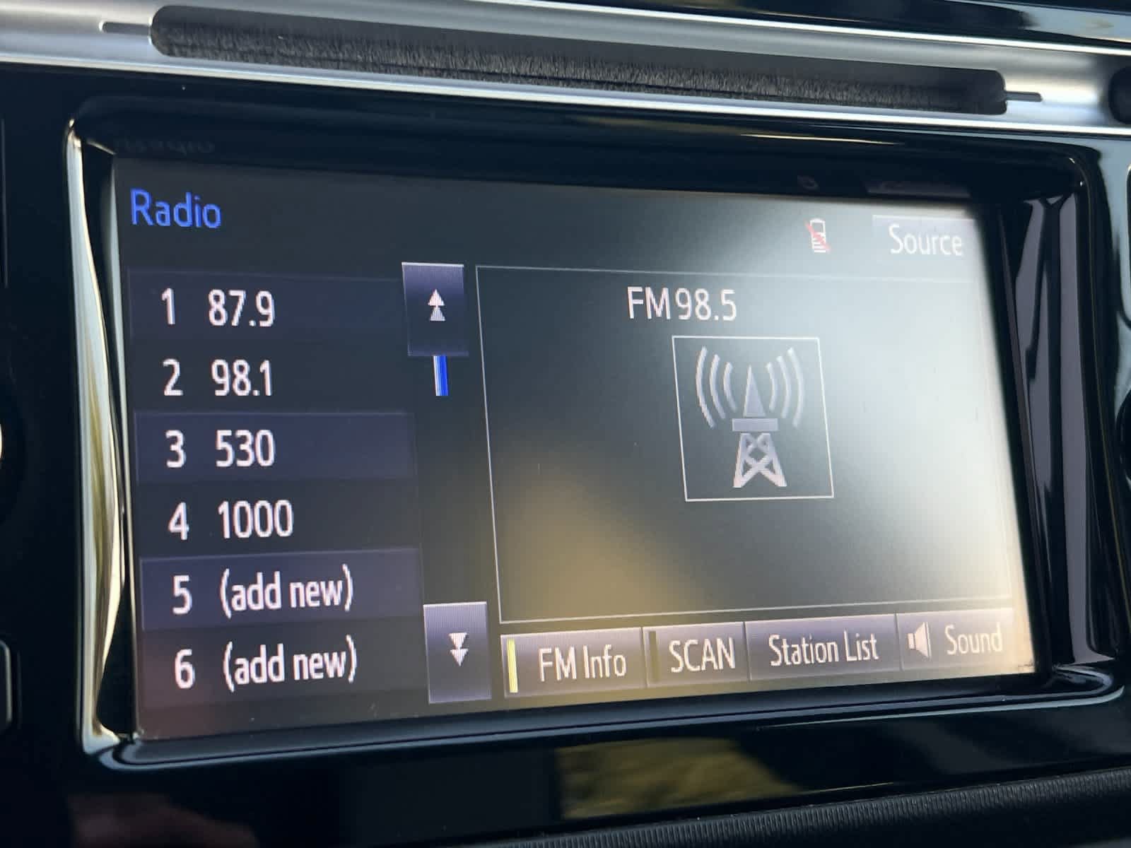 Used 2015 Toyota Prius C One FWD image 19