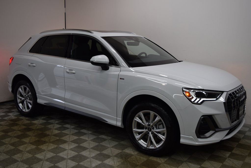 New 2025 Audi Q3 2.0T Premium Plus