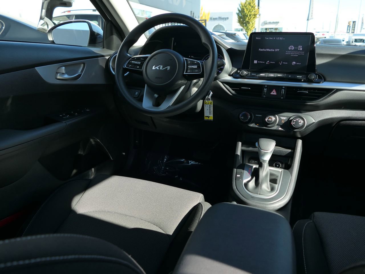 Used 2023 Kia Forte LXS image 24