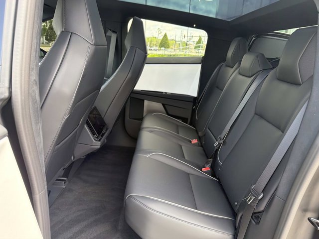 Used 2024 Tesla Cybertruck Cyberbeast AWD/4WD image 17