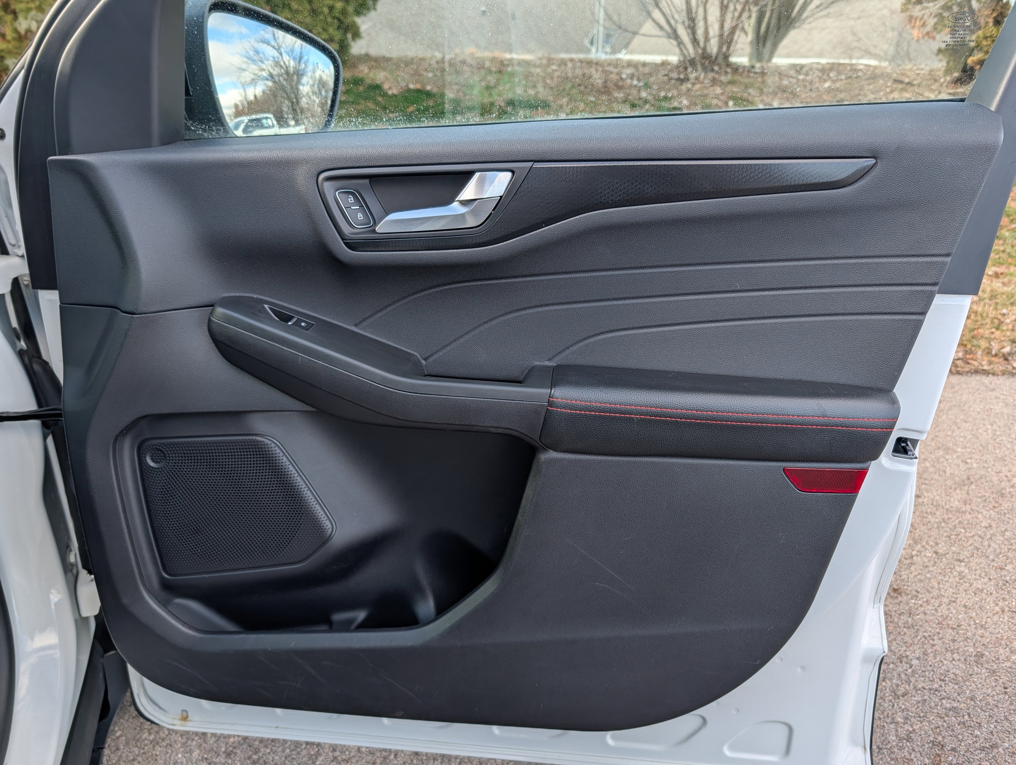 Used 2022 Ford Escape SEL w/ SEL Stealth AWD Package image 34