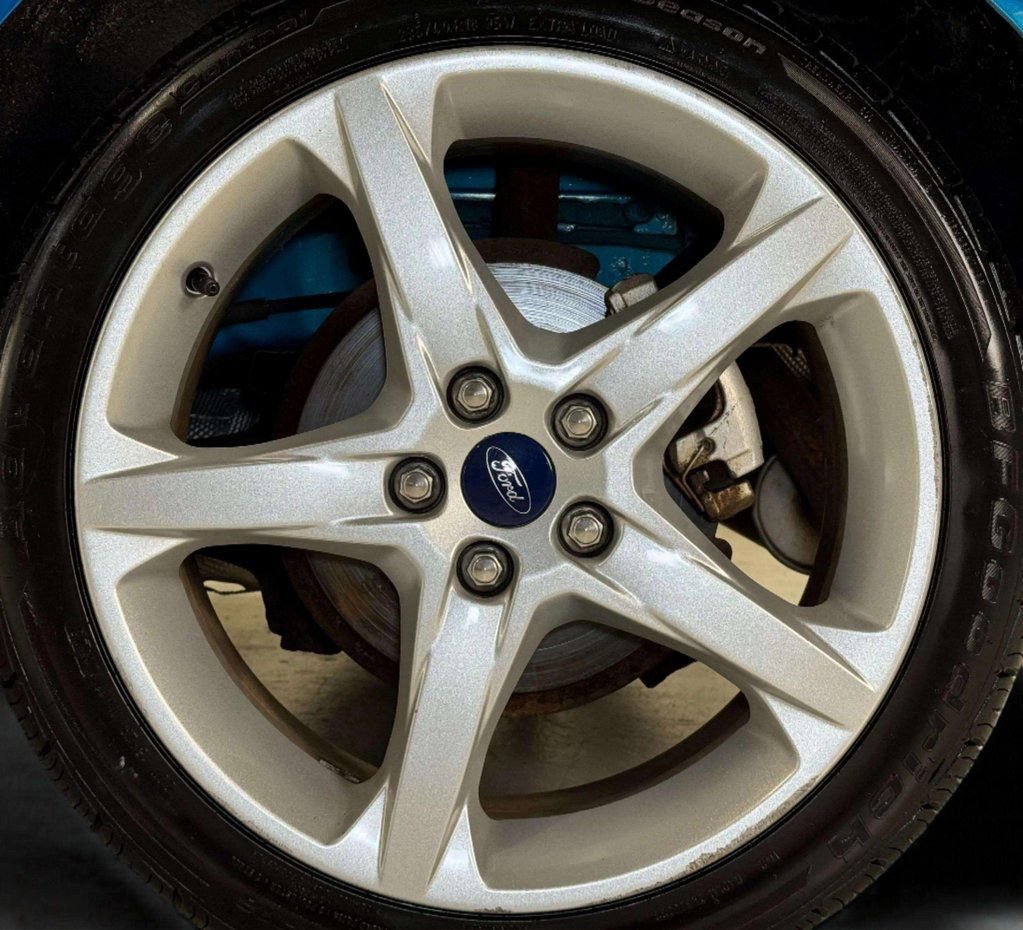 Used 2013 Ford Focus Titanium w/ Titanium Handling Pkg image 28