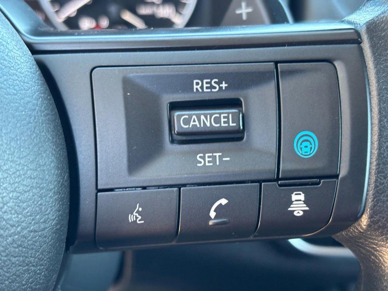 Used 2024 Nissan Rogue SV image 18