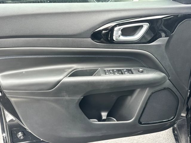 New 2026 Jeep Compass Latitude image 12