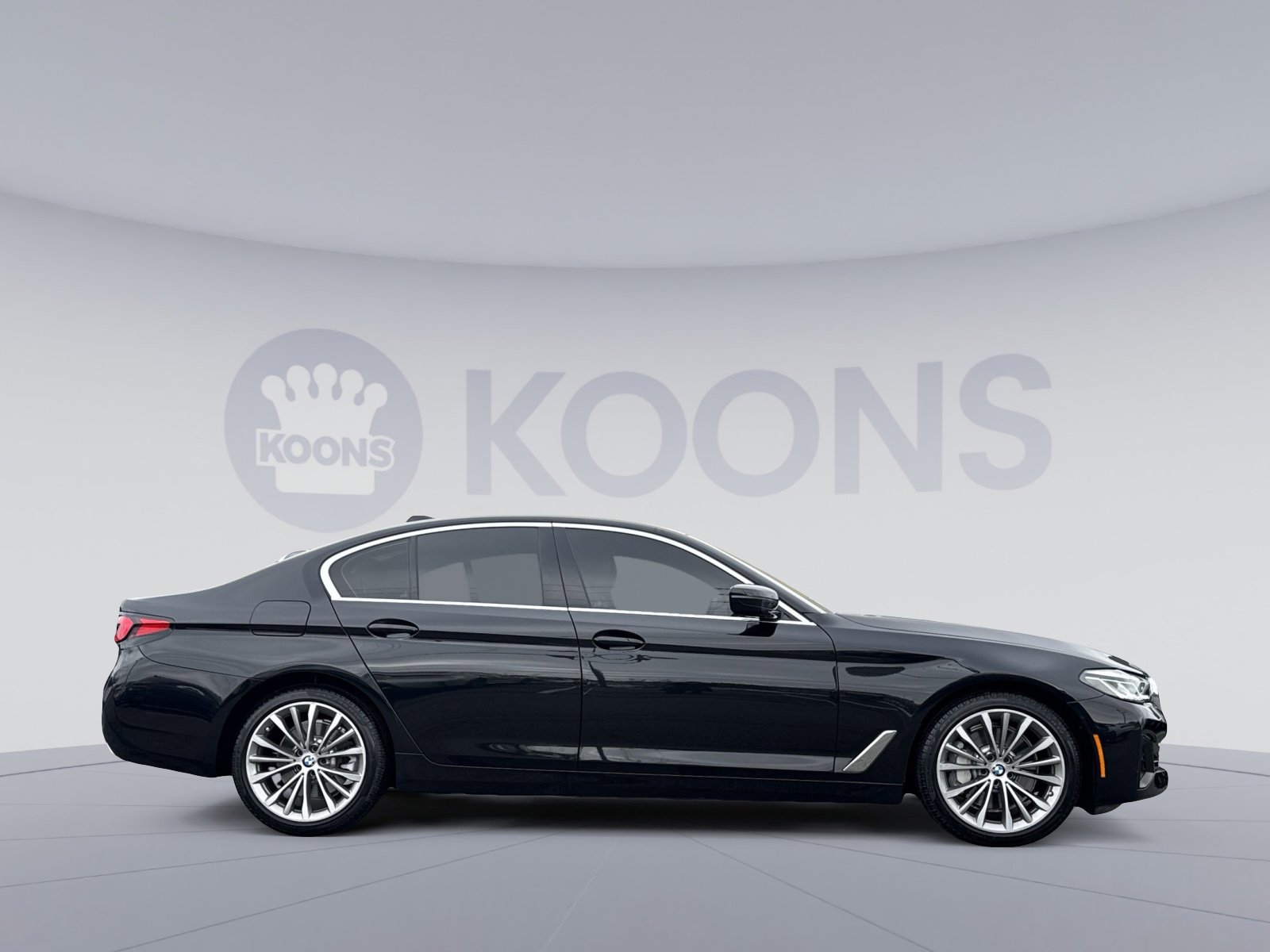 Used 2022 BMW 530i w/ Premium Package image 8