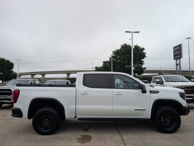 Used 2023 GMC Sierra 1500 AT4X AWD/4WD image 3
