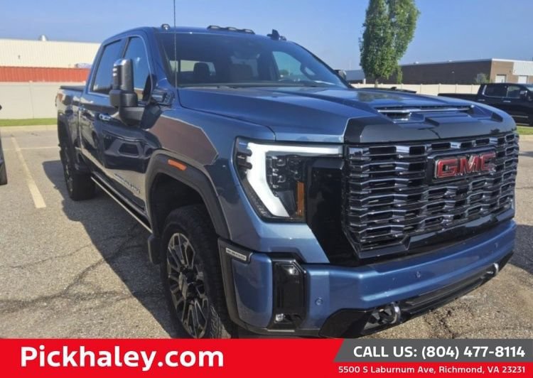 Used 2026 GMC Sierra 2500 Denali Ultimate AWD/4WD image 1