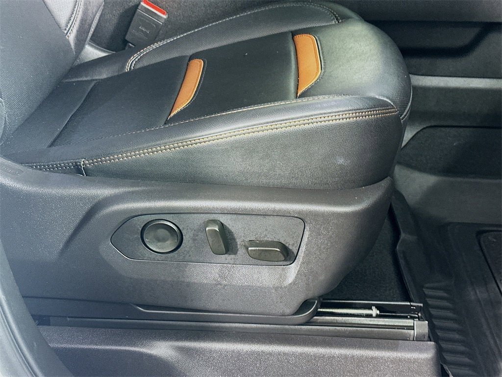 Used 2024 GMC Sierra 3500 AT4 w/ AT4 Premium Plus Package image 23