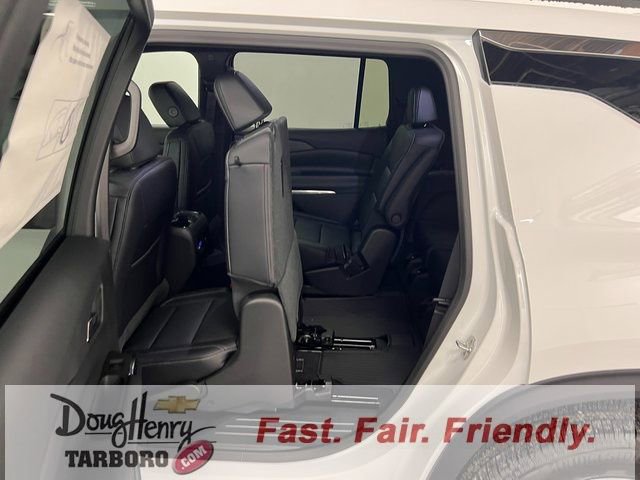 New 2026 Chevrolet Traverse LT w/ Driver Confidence Package image 36