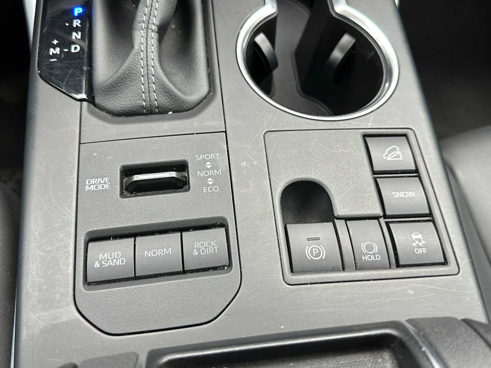 Used 2024 Toyota Highlander XLE image 32