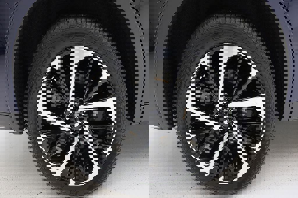 Used 2022 Mitsubishi Outlander SE image 10