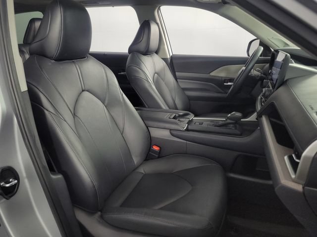 Used 2024 Toyota Grand Highlander FWD image 15