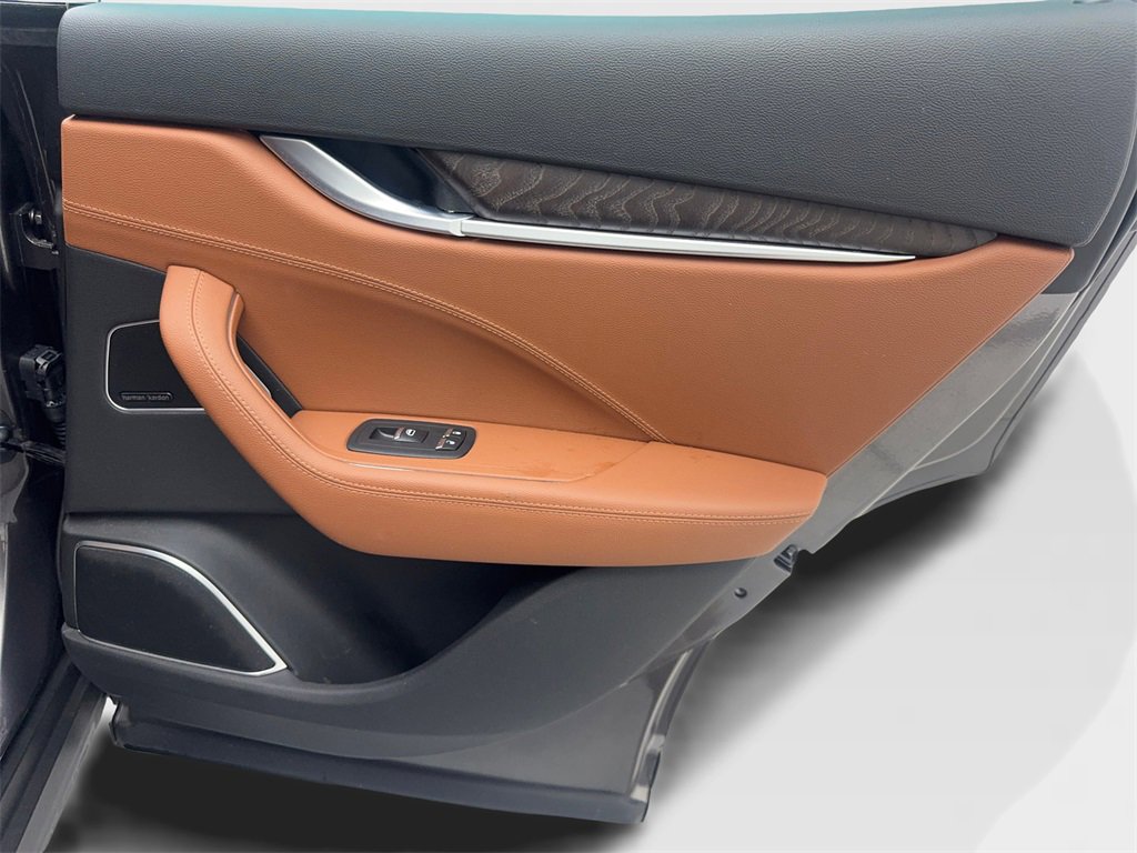 Used 2022 Maserati Levante Modena image 42