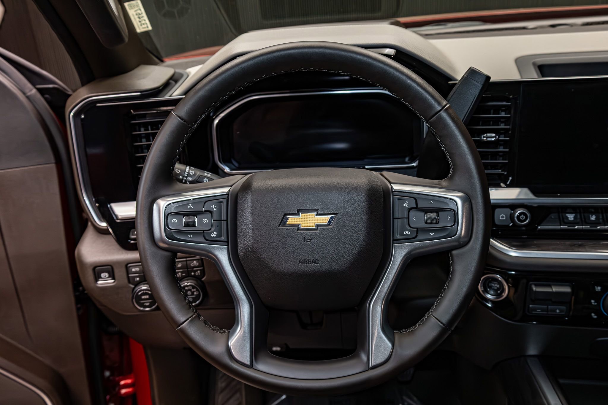 Used 2026 Chevrolet Silverado 3500 LTZ w/ LTZ Convenience Package image 19