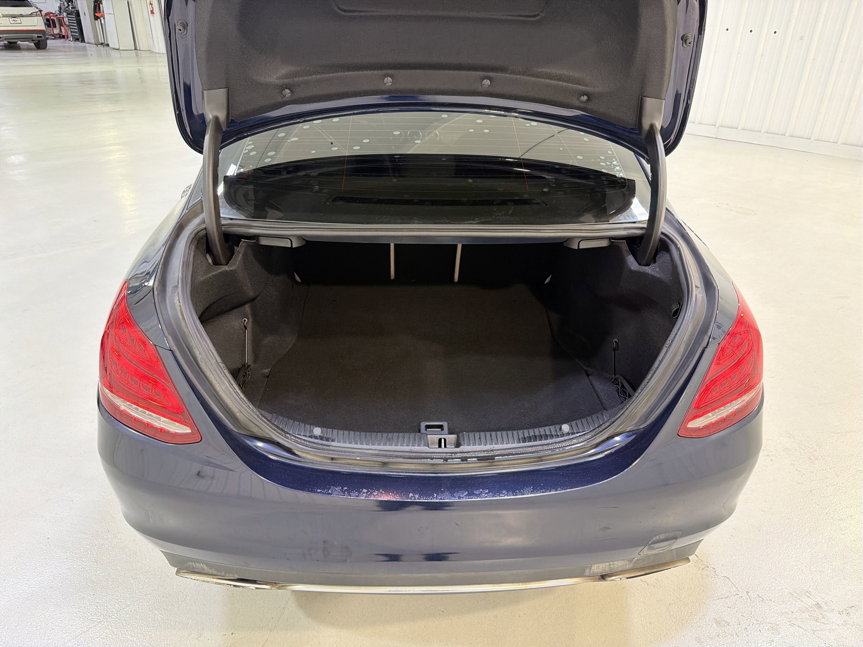 Used 2017 Mercedes-Benz C 300 Sedan image 26