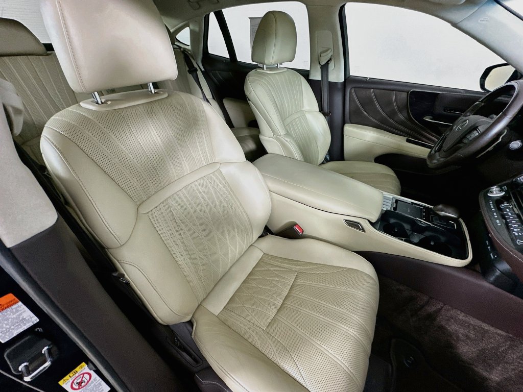 Used 2018 Lexus LS 500 AWD w/ Interior Upgrade Package image 35