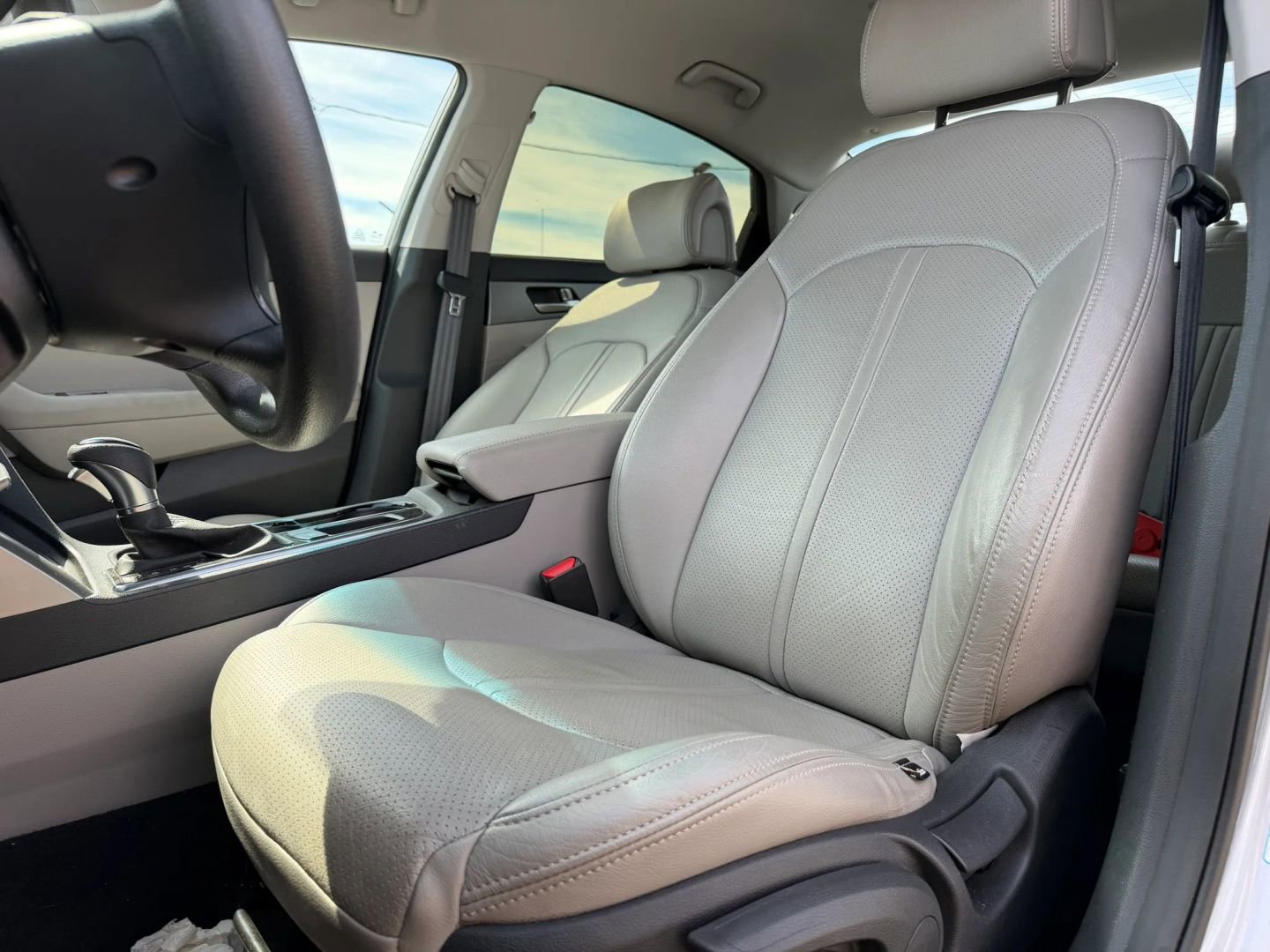 Used 2017 Hyundai Sonata ECO image 8