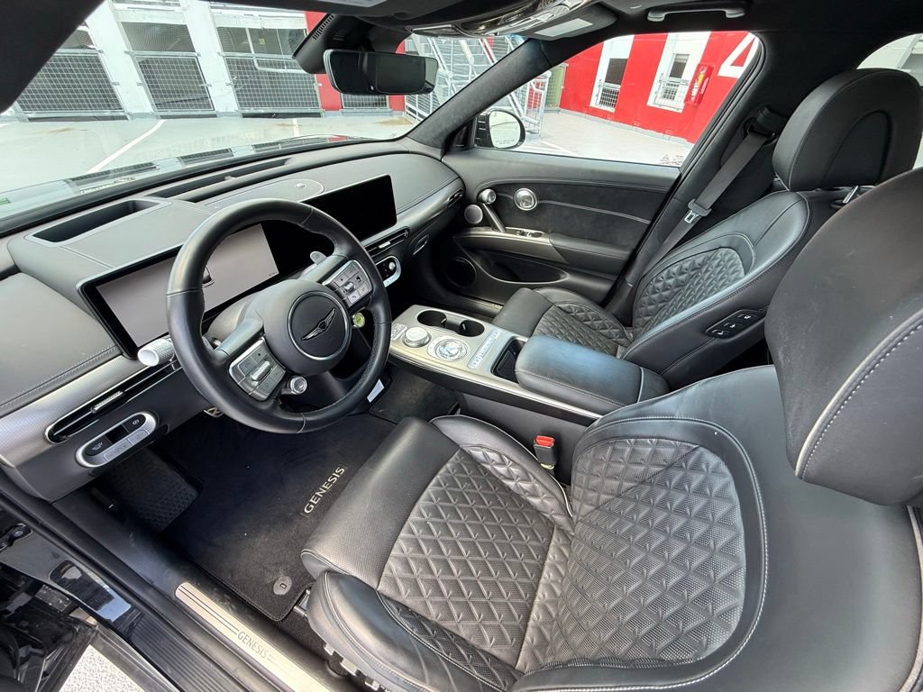 Used 2024 Genesis GV60 Performance AWD/4WD image 12