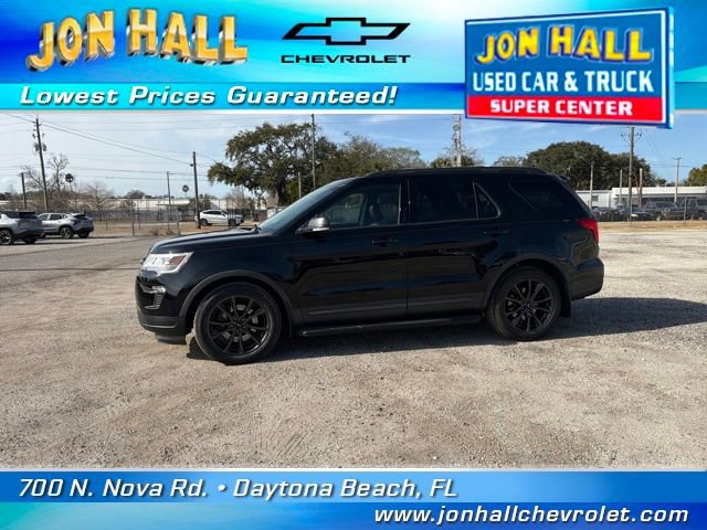 Used 2018 Ford Explorer XLT w/ Equipment Group 202A image 4