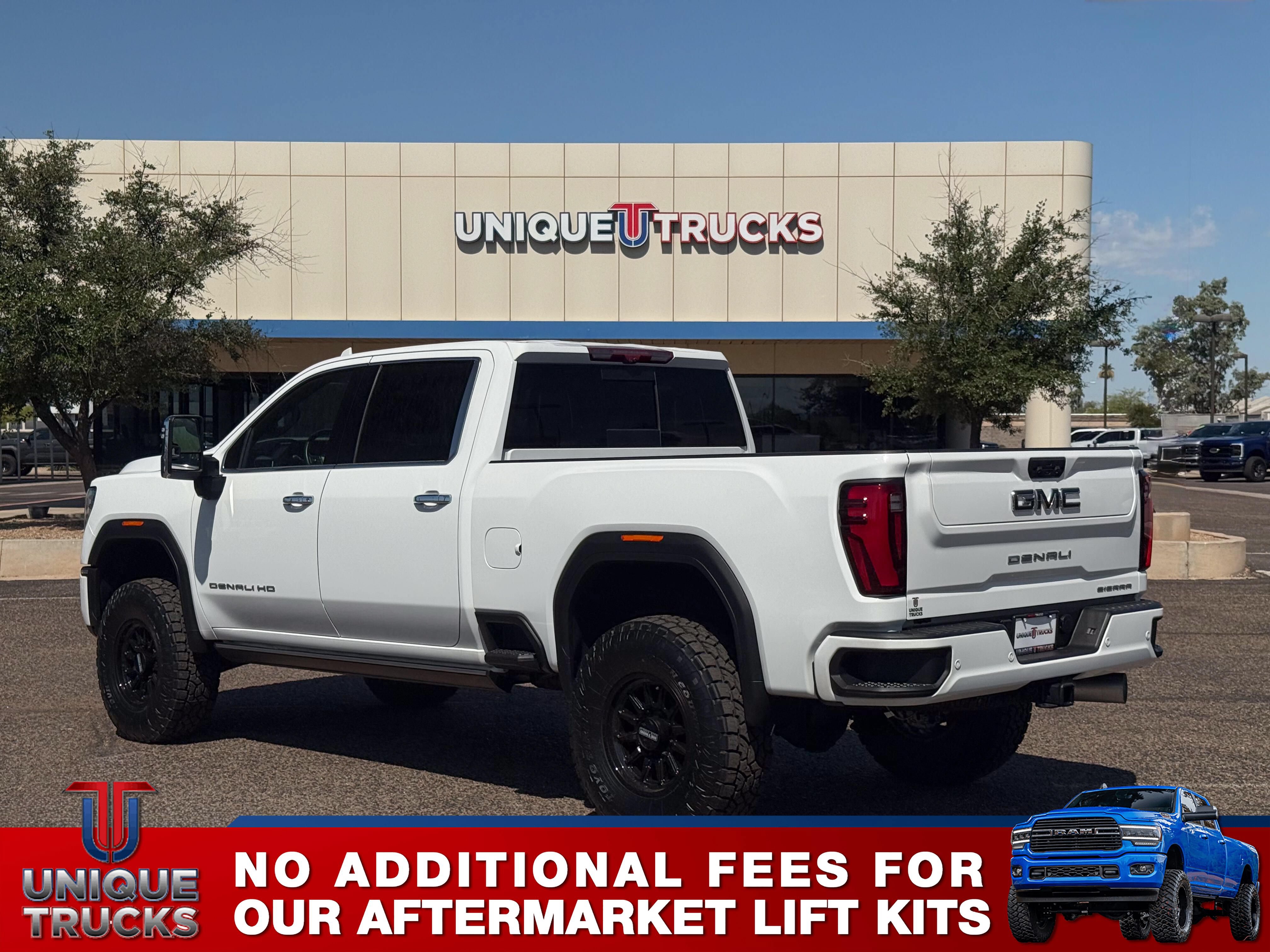 Used 2024 GMC Sierra 3500 Denali Ultimate AWD/4WD image 9
