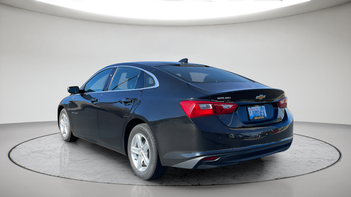 Used 2024 Chevrolet Malibu LT FWD image 3
