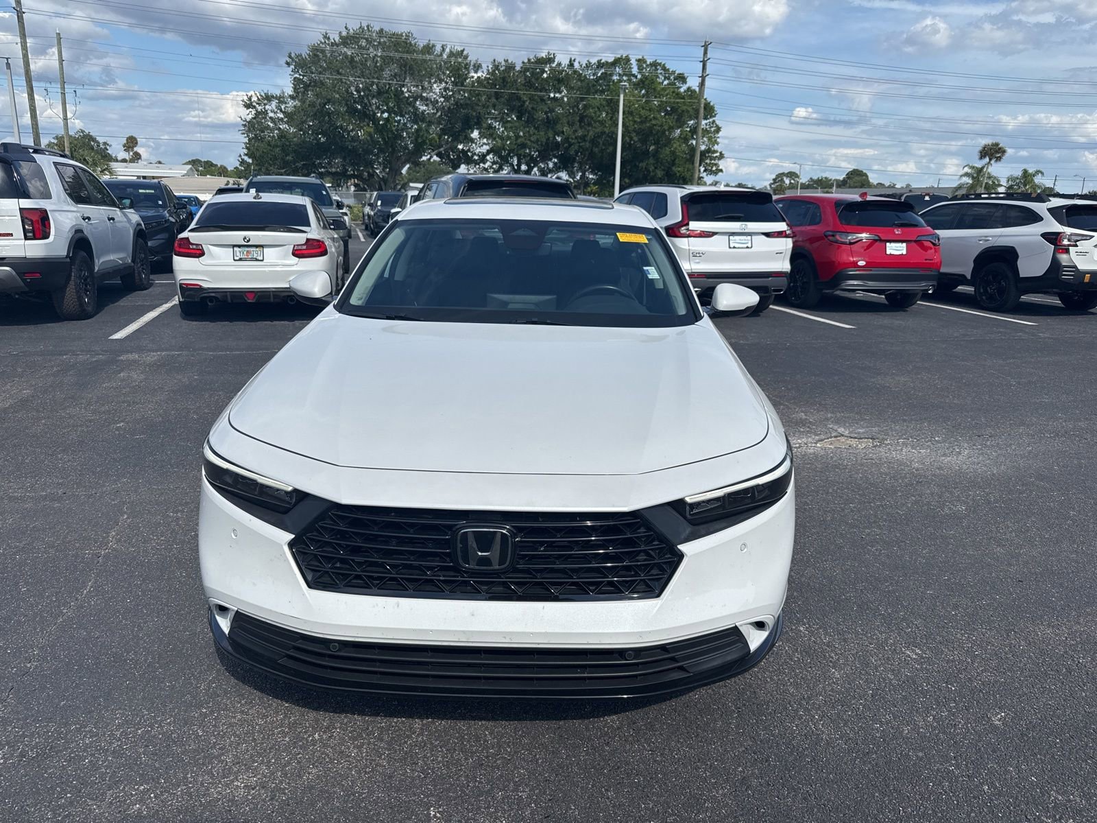 Used 2023 Honda Accord EX-L image 2