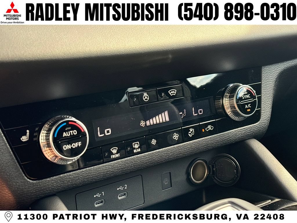 New 2026 Mitsubishi Outlander LE AWD/4WD image 10