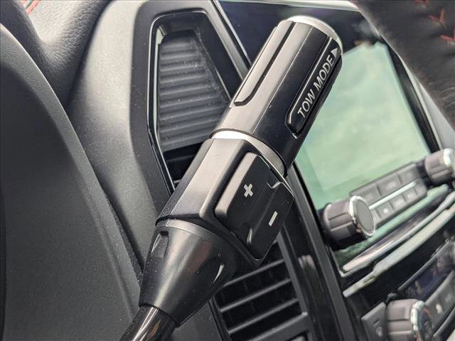 Used 2024 Nissan Titan PRO-4X w/ Pro-4x Convenience Package image 12