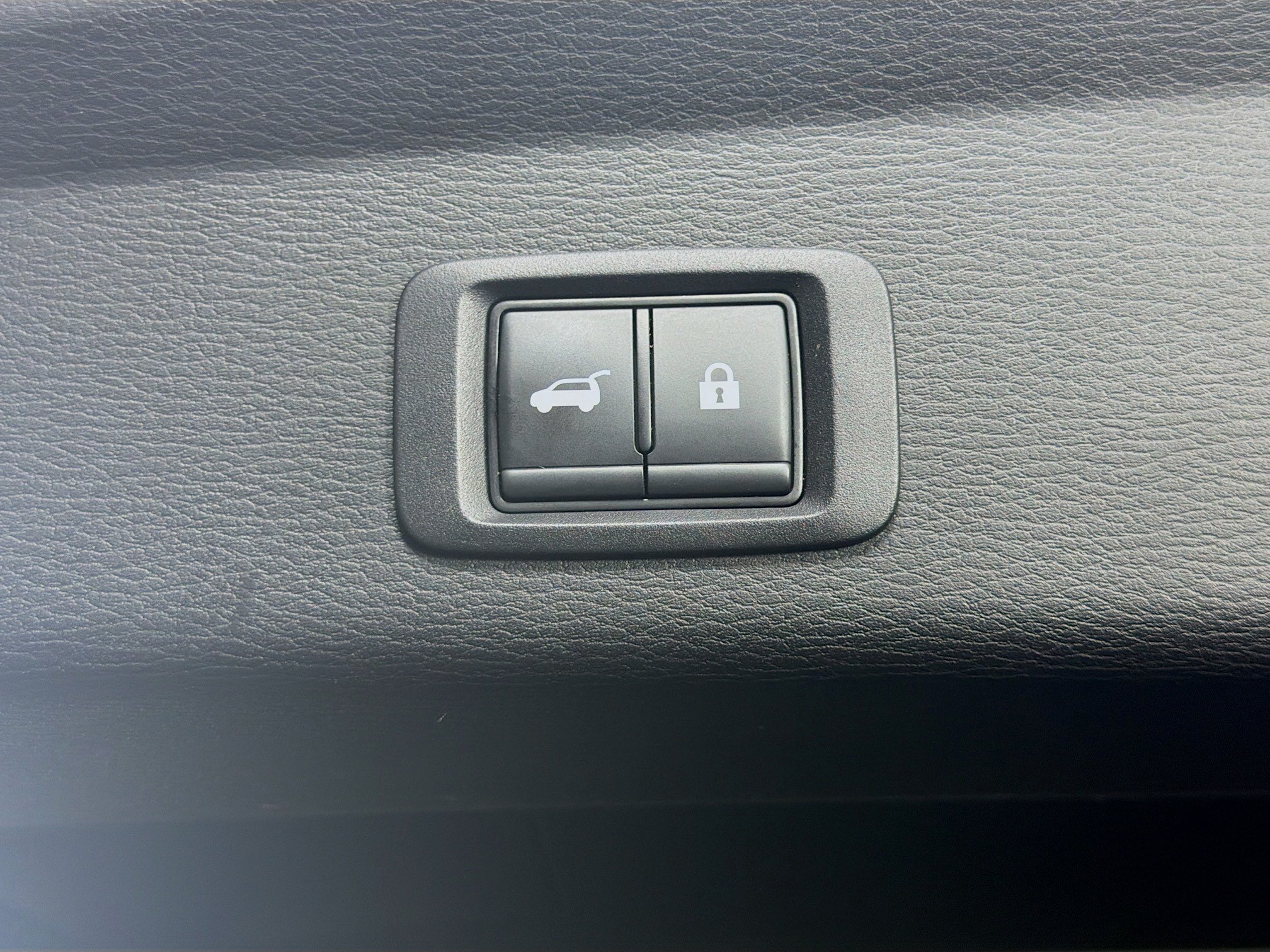 Used 2024 Mitsubishi Outlander SE FWD image 30