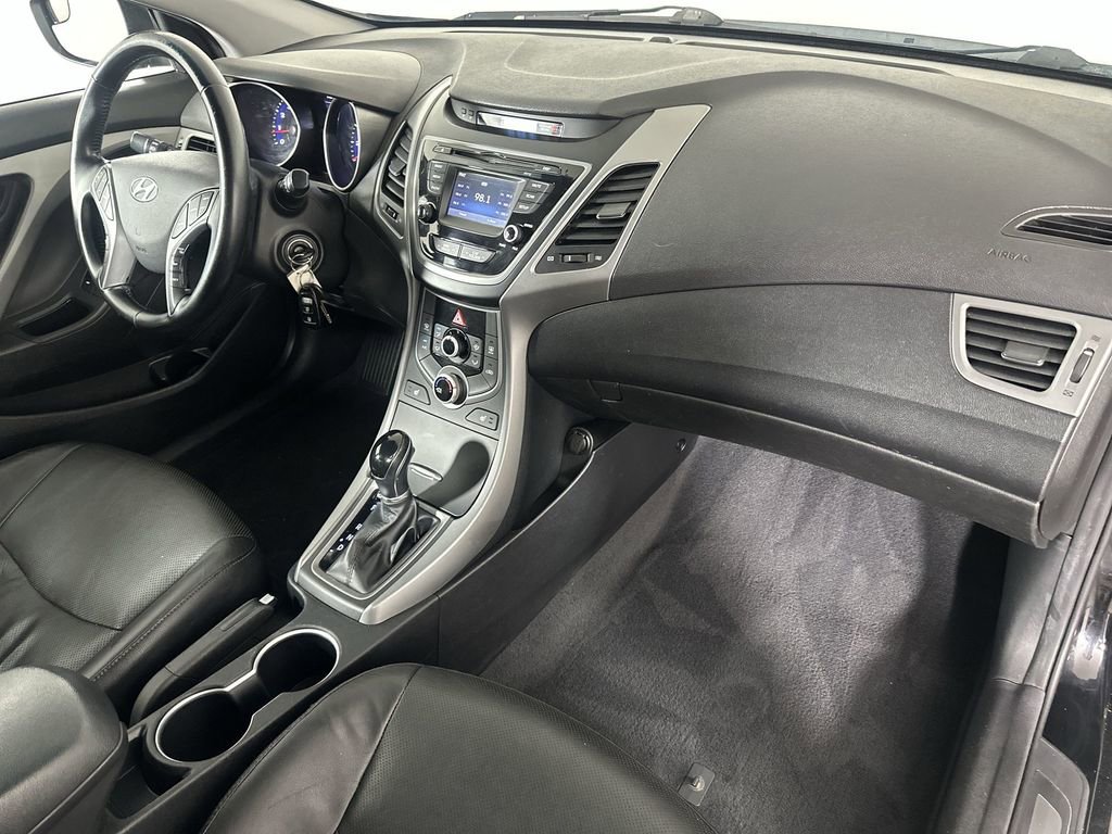 Used 2015 Hyundai Elantra Limited FWD image 27