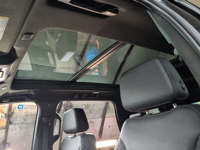 Used 2023 Chevrolet Tahoe Z71 w/ Luxury Package image 13