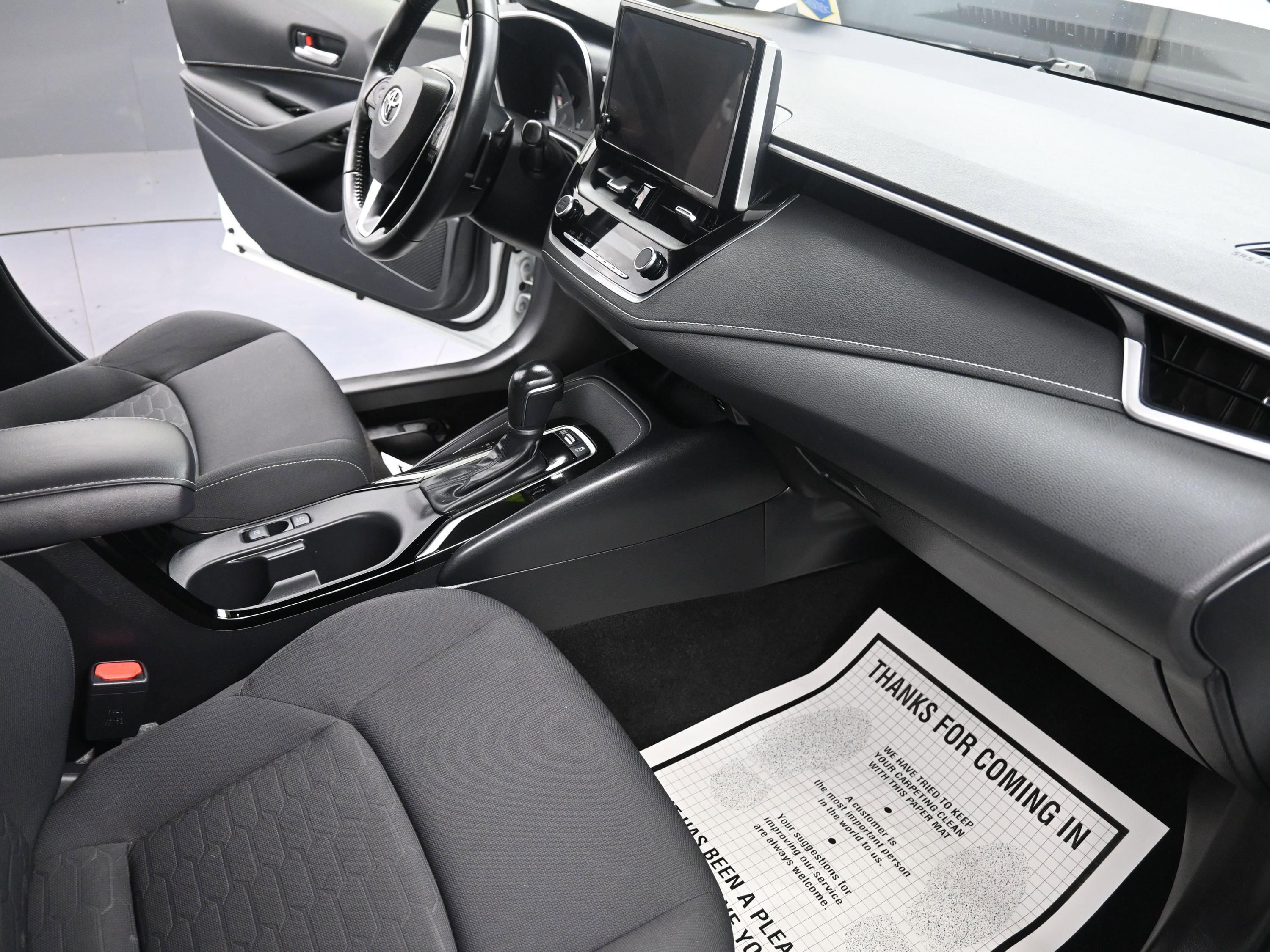 Used 2023 Toyota Corolla SE image 36