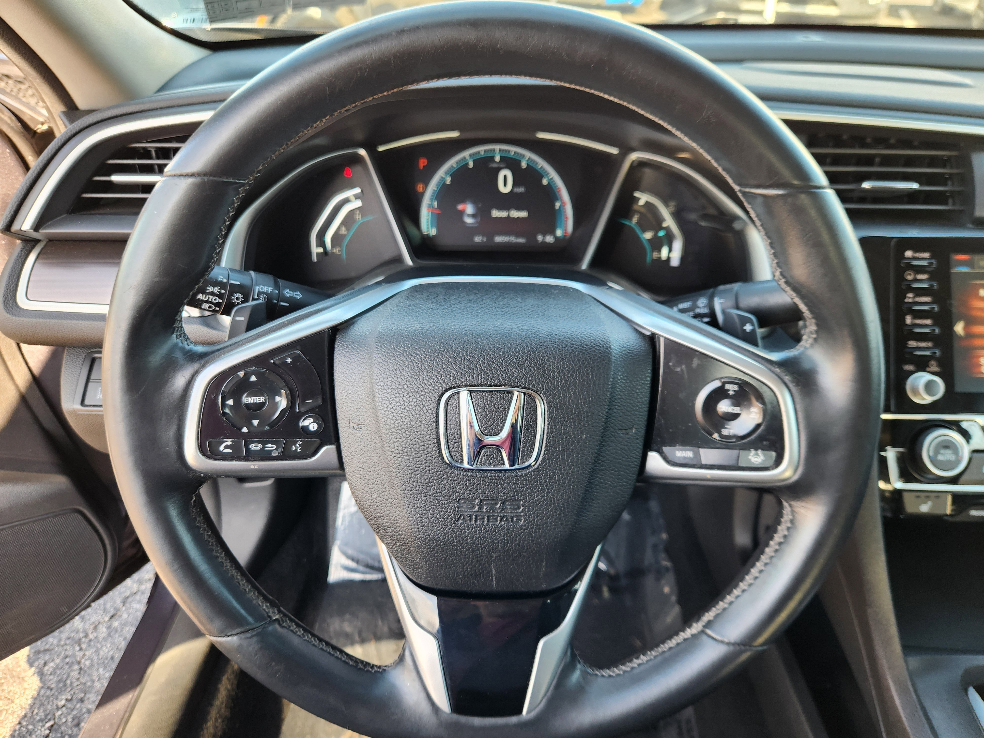 Used 2020 Honda Civic Touring image 9