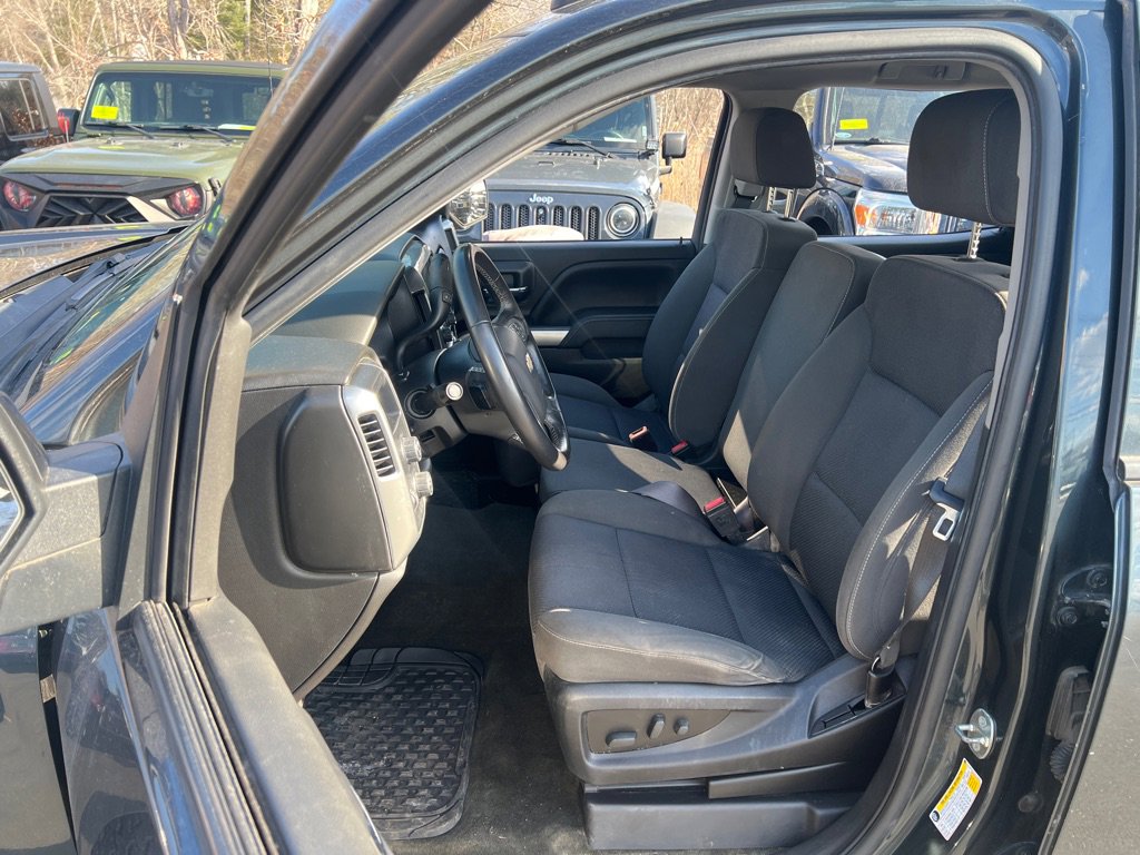 Used 2018 Chevrolet Silverado 1500 LT w/ All Star Edition image 17