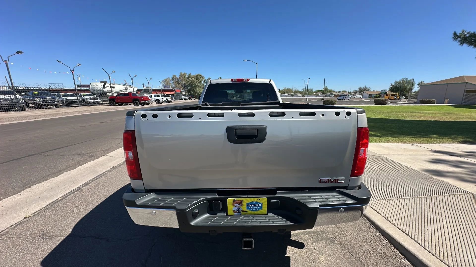 Used 2008 GMC Sierra 3500 SLT AWD/4WD image 3