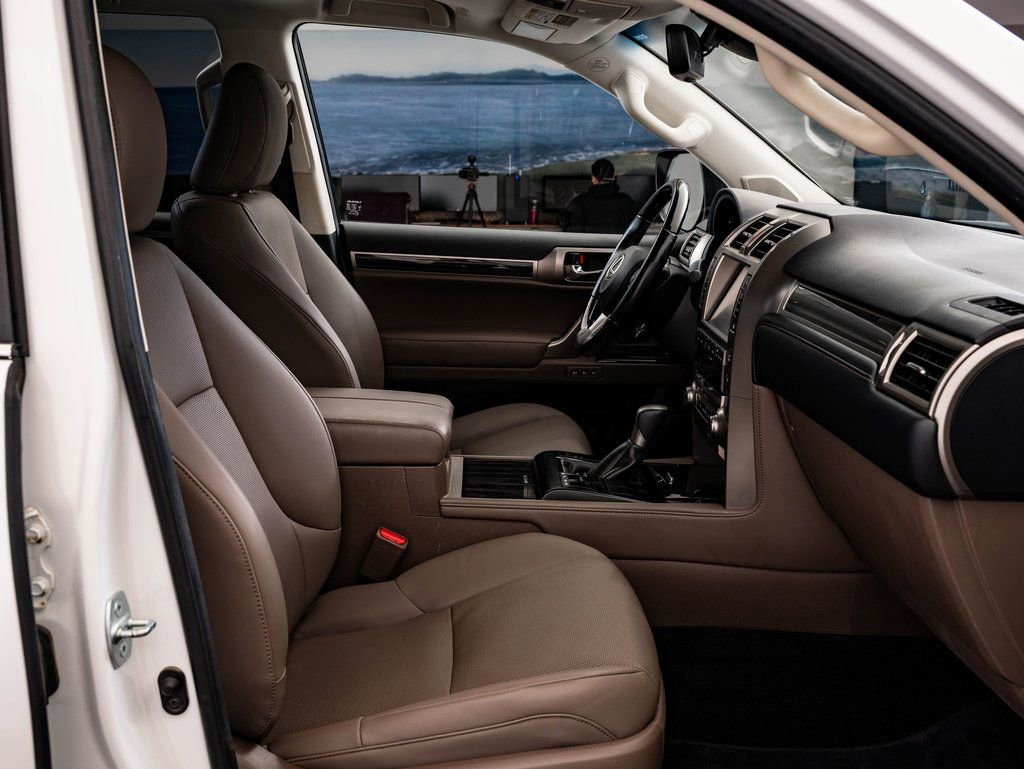 Used 2020 Lexus GX 460 Premium image 41