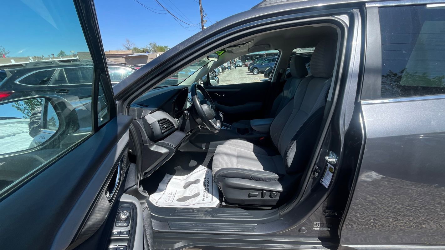 Used 2023 Subaru Outback Premium AWD/4WD image 19