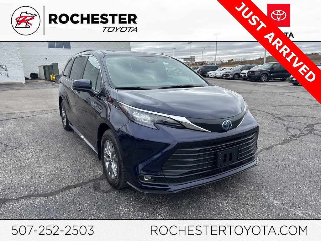 Certified 2025 Toyota Sienna XLE